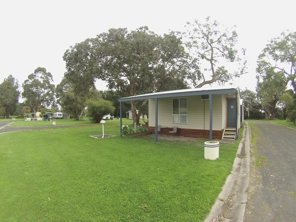 Millicent Lakeside Caravan Park Hotel Exterior photo