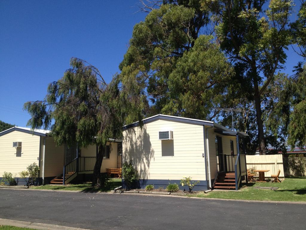 Millicent Lakeside Caravan Park Hotel Exterior photo